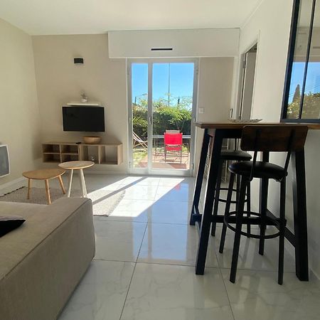 Appartement Cosy A Sanary Plage De Portissol-Climatise-Parking Prive Exterior photo
