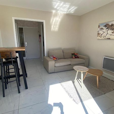 Appartement Cosy A Sanary Plage De Portissol-Climatise-Parking Prive Exterior photo